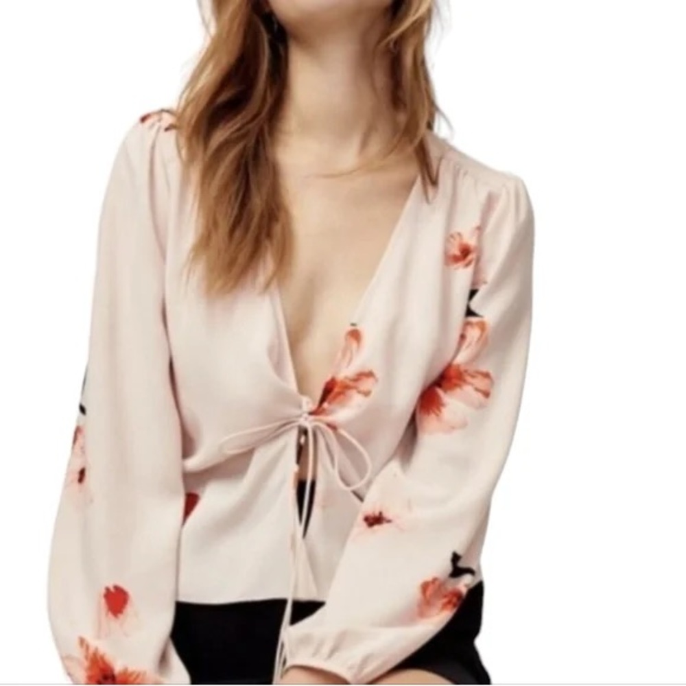 Aritzia Wilfred Floral Wrap Blouse Size XS